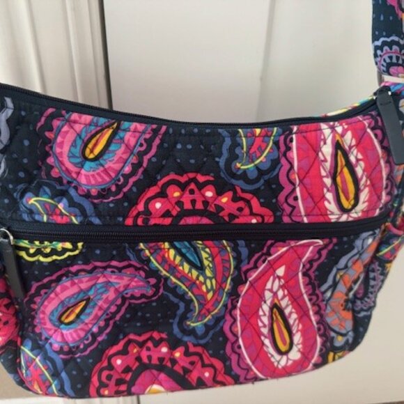 VERA BRADLEY: Next-to-New Paisley Purse - Picture 2 of 10